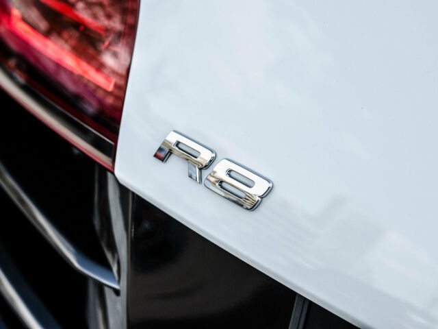 Білий Ауді R8, об'ємом двигуна 5.2 л та пробігом 38 тис. км за 63000 $, фото 20 на Automoto.ua