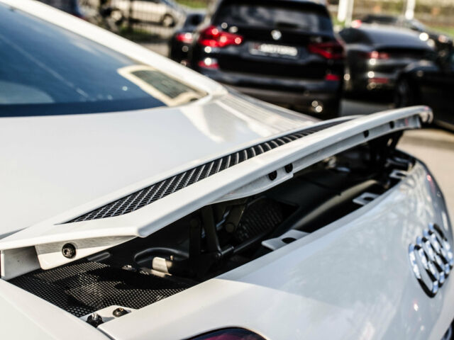 Білий Ауді R8, об'ємом двигуна 5.2 л та пробігом 38 тис. км за 63000 $, фото 19 на Automoto.ua
