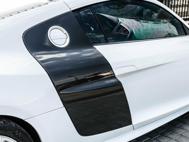 Білий Ауді R8, об'ємом двигуна 5.2 л та пробігом 38 тис. км за 63000 $, фото 22 на Automoto.ua
