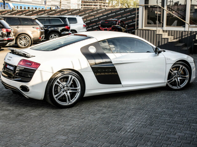 Білий Ауді R8, об'ємом двигуна 5.2 л та пробігом 38 тис. км за 63000 $, фото 10 на Automoto.ua