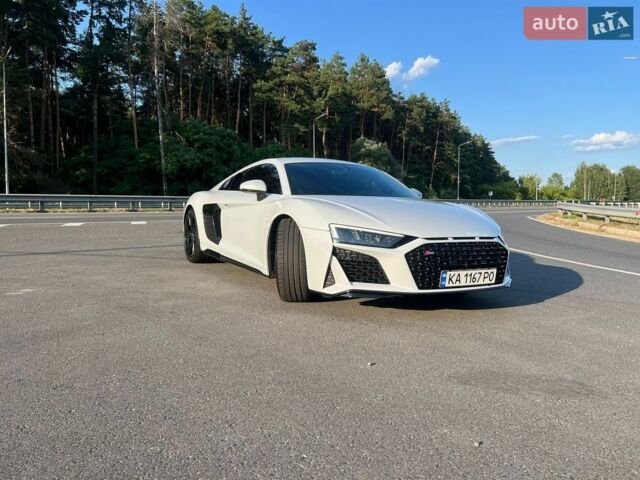 Белый Ауди Р8, объемом двигателя 5.2 л и пробегом 9 тыс. км за 190000 $, фото 5 на Automoto.ua
