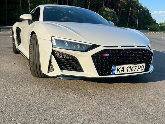 Белый Ауди Р8, объемом двигателя 5.2 л и пробегом 9 тыс. км за 190000 $, фото 11 на Automoto.ua