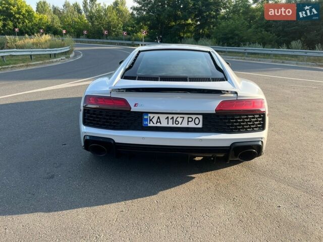 Белый Ауди Р8, объемом двигателя 5.2 л и пробегом 9 тыс. км за 190000 $, фото 2 на Automoto.ua