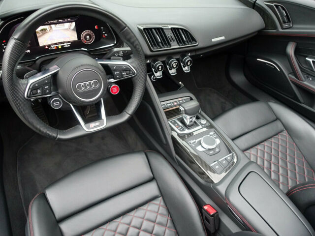 Чорний Ауді R8, об'ємом двигуна 52 л та пробігом 24 тис. км за 190000 $, фото 14 на Automoto.ua