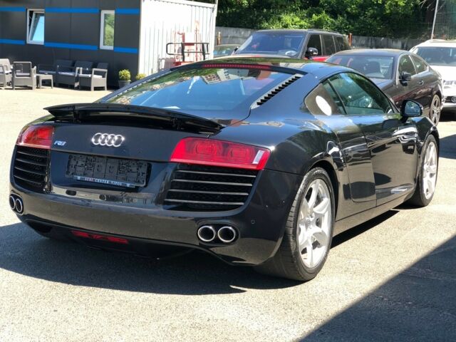 Чорний Ауді R8, об'ємом двигуна 42 л та пробігом 50 тис. км за 39500 $, фото 5 на Automoto.ua