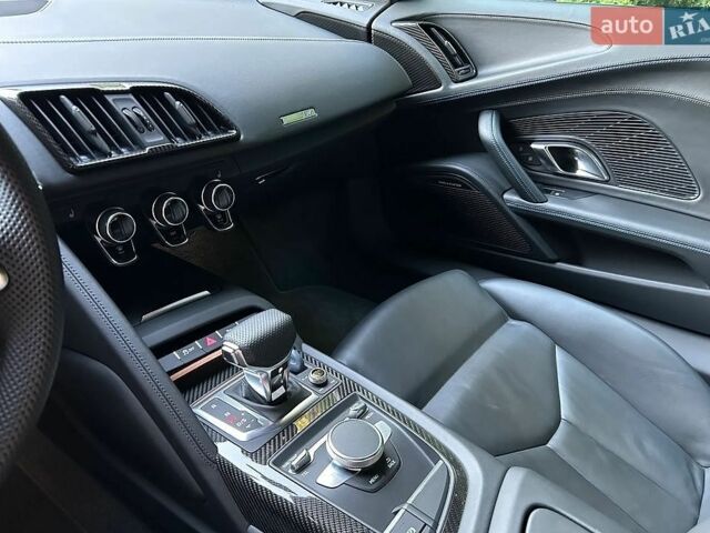 Ауді R8, об'ємом двигуна 5.2 л та пробігом 15 тис. км за 250000 $, фото 7 на Automoto.ua