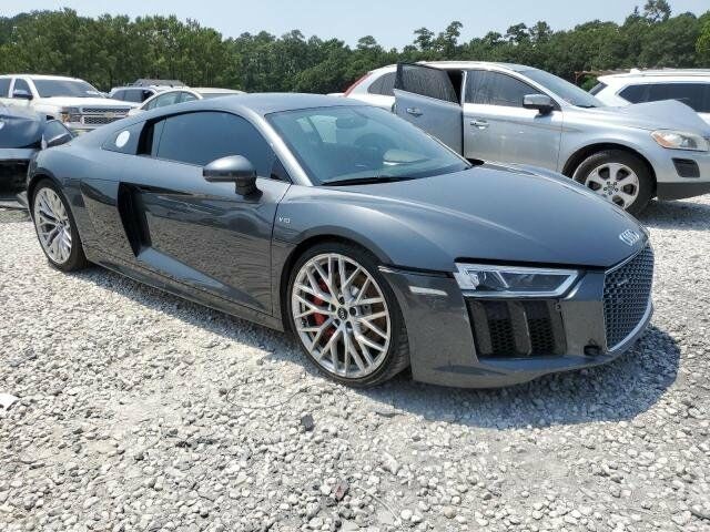 Сірий Ауді R8, об'ємом двигуна 52 л та пробігом 39 тис. км за 108600 $, фото 2 на Automoto.ua