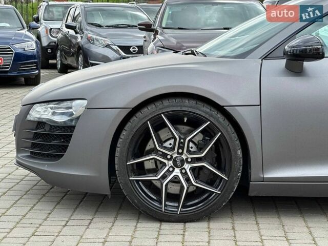 Серый Ауди Р8, объемом двигателя 4.2 л и пробегом 102 тыс. км за 39990 $, фото 9 на Automoto.ua