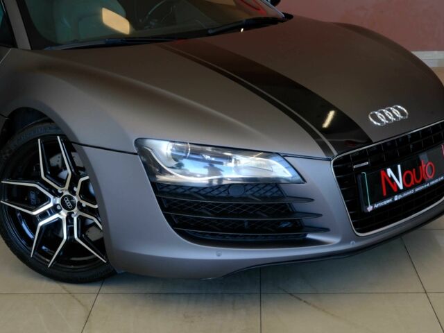 Сірий Ауді R8, об'ємом двигуна 4.2 л та пробігом 101 тис. км за 38995 $, фото 2 на Automoto.ua