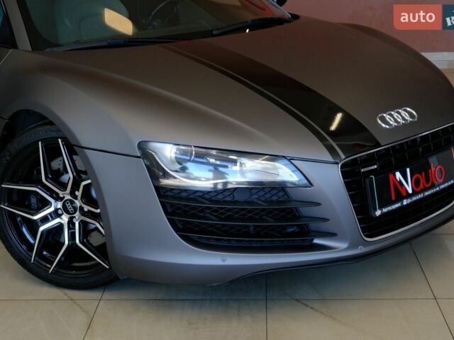 Сірий Ауді R8, об'ємом двигуна 4.16 л та пробігом 101 тис. км за 38900 $, фото 5 на Automoto.ua