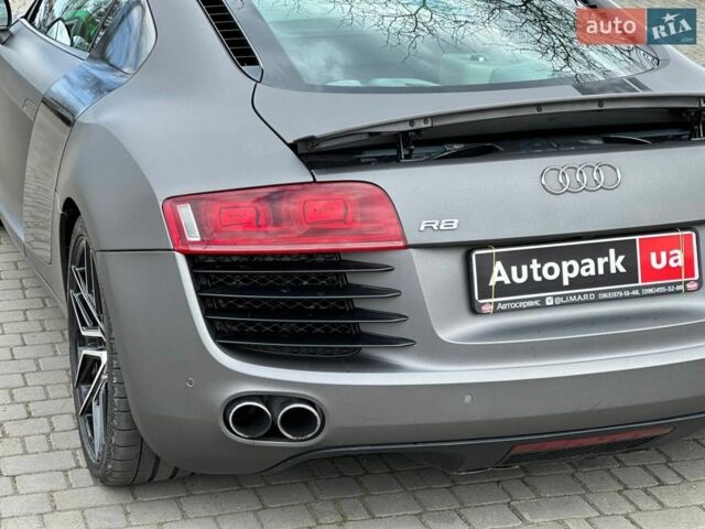 Сірий Ауді R8, об'ємом двигуна 4.2 л та пробігом 102 тис. км за 37990 $, фото 8 на Automoto.ua