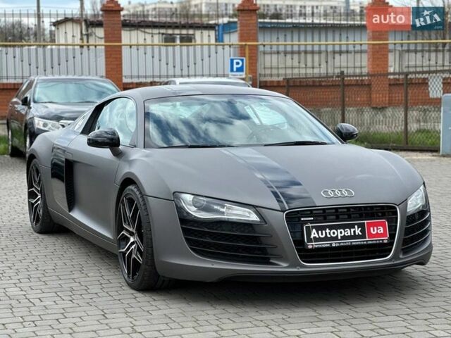 Серый Ауди Р8, объемом двигателя 4.2 л и пробегом 102 тыс. км за 39990 $, фото 2 на Automoto.ua