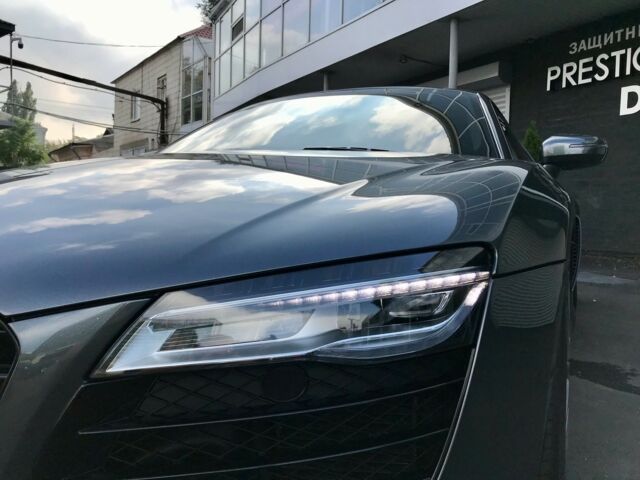 Сірий Ауді R8, об'ємом двигуна 5.2 л та пробігом 13 тис. км за 94900 $, фото 2 на Automoto.ua