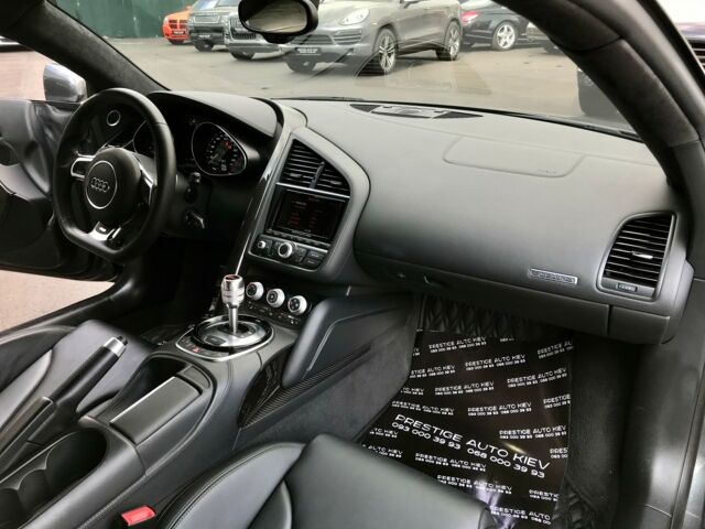 Сірий Ауді R8, об'ємом двигуна 5.2 л та пробігом 13 тис. км за 94900 $, фото 59 на Automoto.ua
