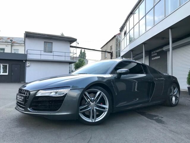Сірий Ауді R8, об'ємом двигуна 5.2 л та пробігом 13 тис. км за 94900 $, фото 7 на Automoto.ua