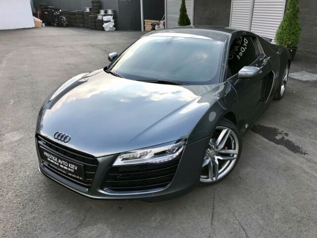 Сірий Ауді R8, об'ємом двигуна 5.2 л та пробігом 13 тис. км за 94900 $, фото 6 на Automoto.ua