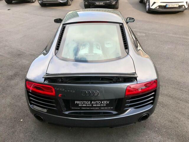Сірий Ауді R8, об'ємом двигуна 5.2 л та пробігом 13 тис. км за 94900 $, фото 35 на Automoto.ua
