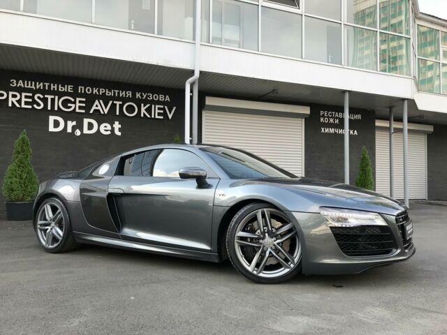 Сірий Ауді R8, об'ємом двигуна 5.2 л та пробігом 13 тис. км за 94900 $, фото 23 на Automoto.ua