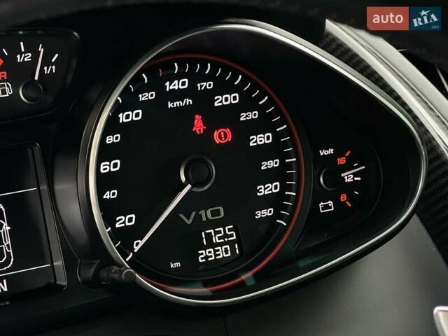 Сірий Ауді R8, об'ємом двигуна 5.2 л та пробігом 29 тис. км за 89000 $, фото 39 на Automoto.ua