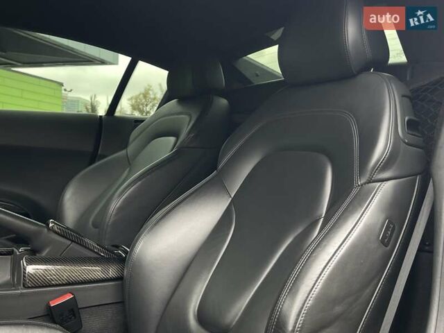 Сірий Ауді R8, об'ємом двигуна 5.2 л та пробігом 29 тис. км за 89000 $, фото 26 на Automoto.ua