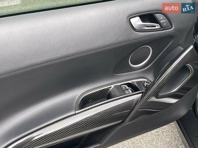 Сірий Ауді R8, об'ємом двигуна 5.2 л та пробігом 29 тис. км за 89000 $, фото 23 на Automoto.ua