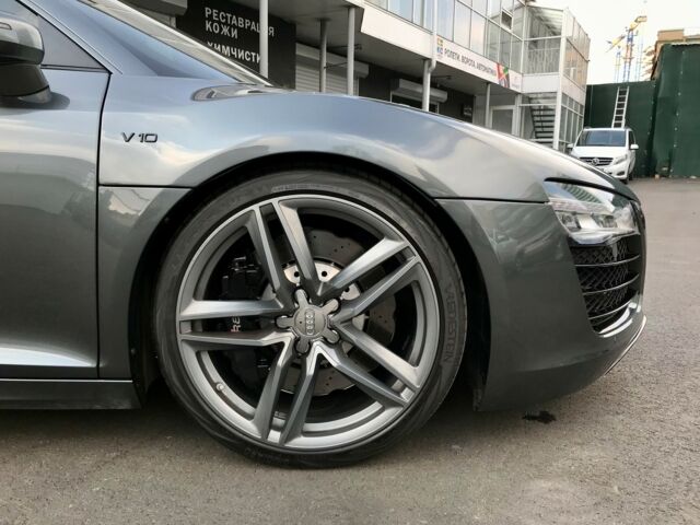 Сірий Ауді R8, об'ємом двигуна 5.2 л та пробігом 13 тис. км за 94900 $, фото 26 на Automoto.ua