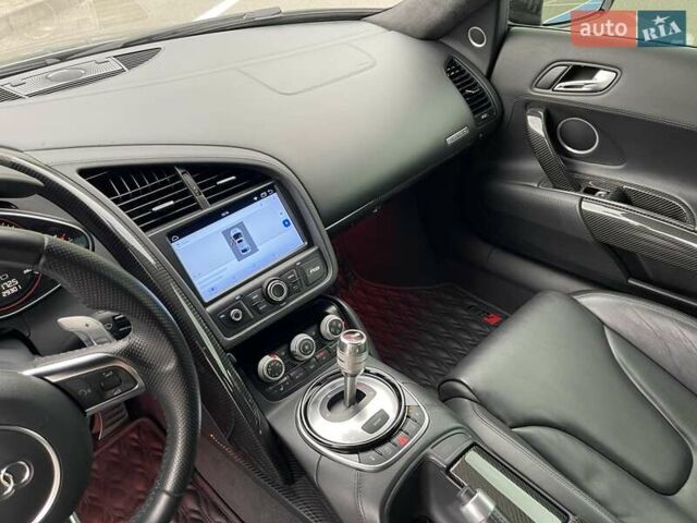 Сірий Ауді R8, об'ємом двигуна 5.2 л та пробігом 29 тис. км за 89000 $, фото 42 на Automoto.ua
