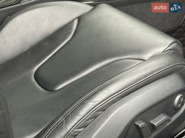 Сірий Ауді R8, об'ємом двигуна 5.2 л та пробігом 29 тис. км за 89000 $, фото 31 на Automoto.ua