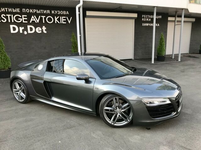 Сірий Ауді R8, об'ємом двигуна 5.2 л та пробігом 13 тис. км за 94900 $, фото 17 на Automoto.ua