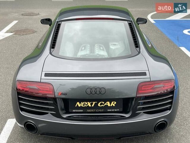 Сірий Ауді R8, об'ємом двигуна 5.2 л та пробігом 29 тис. км за 89000 $, фото 16 на Automoto.ua