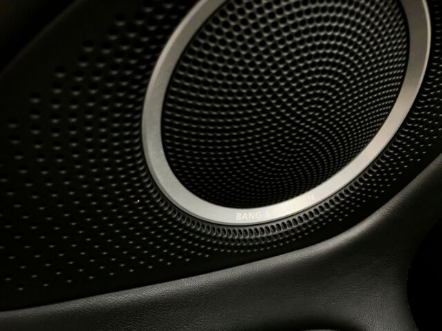 Сірий Ауді R8, об'ємом двигуна 5.2 л та пробігом 13 тис. км за 94900 $, фото 43 на Automoto.ua