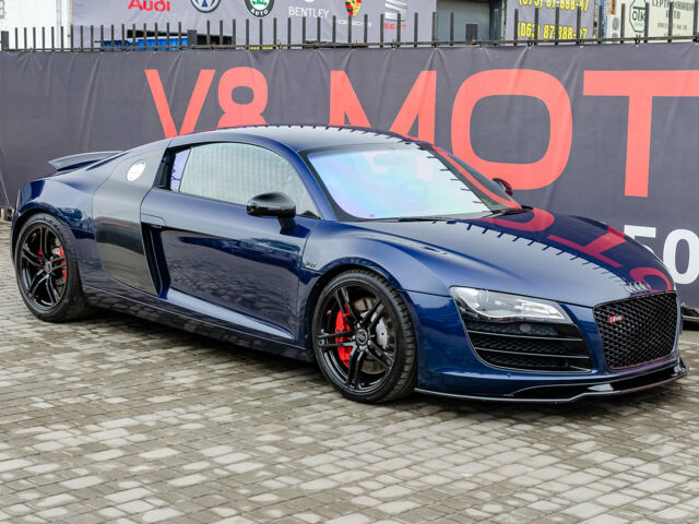 Синий Ауди Р8, объемом двигателя 4.2 л и пробегом 79 тыс. км за 43000 $, фото 2 на Automoto.ua