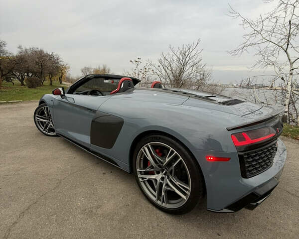 Синий Ауди Р8, объемом двигателя 5.2 л и пробегом 43 тыс. км за 238888 $, фото 5 на Automoto.ua