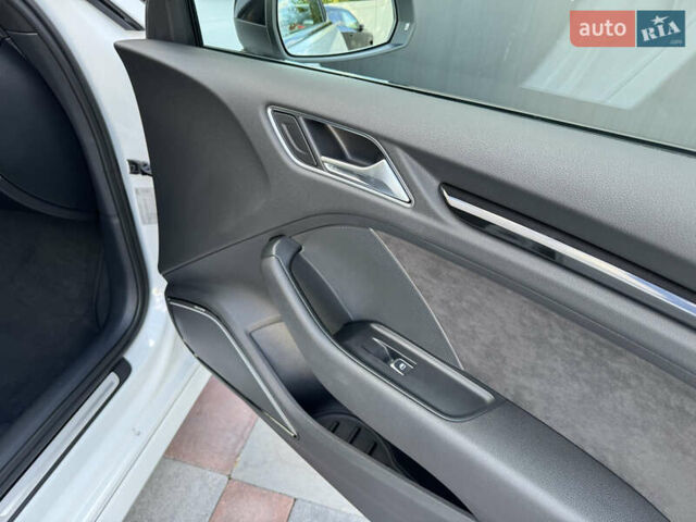 Белый Ауди РС3, объемом двигателя 2.48 л и пробегом 65 тыс. км за 32000 $, фото 19 на Automoto.ua