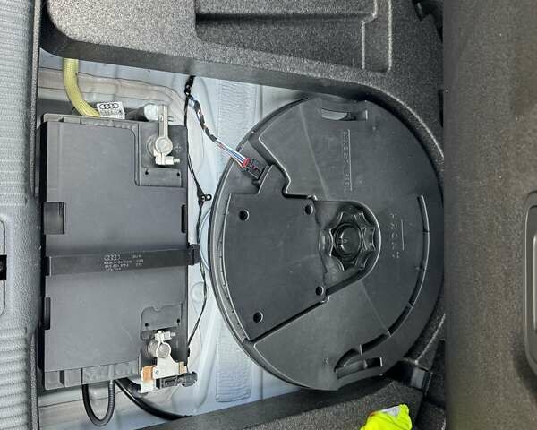 Белый Ауди РС3, объемом двигателя 2.48 л и пробегом 86 тыс. км за 37500 $, фото 45 на Automoto.ua