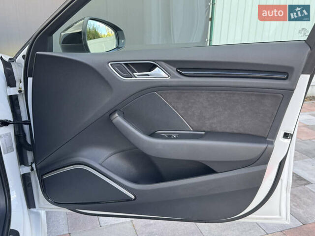 Белый Ауди РС3, объемом двигателя 2.48 л и пробегом 65 тыс. км за 32000 $, фото 18 на Automoto.ua