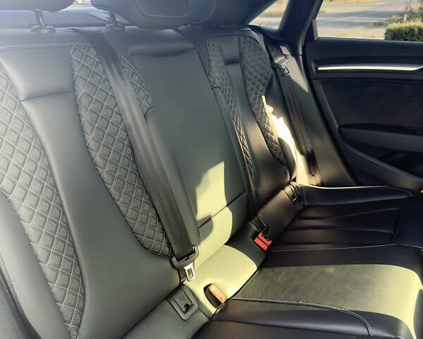 Чорний Ауді РС3, об'ємом двигуна 2.48 л та пробігом 55 тис. км за 35000 $, фото 11 на Automoto.ua