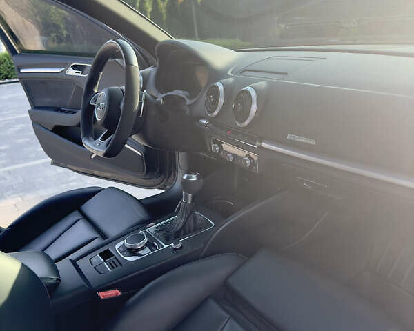 Чорний Ауді РС3, об'ємом двигуна 2.48 л та пробігом 55 тис. км за 35000 $, фото 12 на Automoto.ua