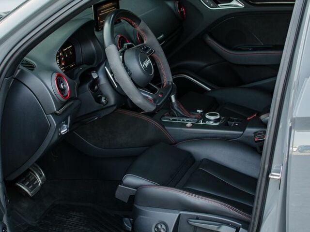 Серый Ауди РС3, объемом двигателя 2.5 л и пробегом 76 тыс. км за 40500 $, фото 15 на Automoto.ua