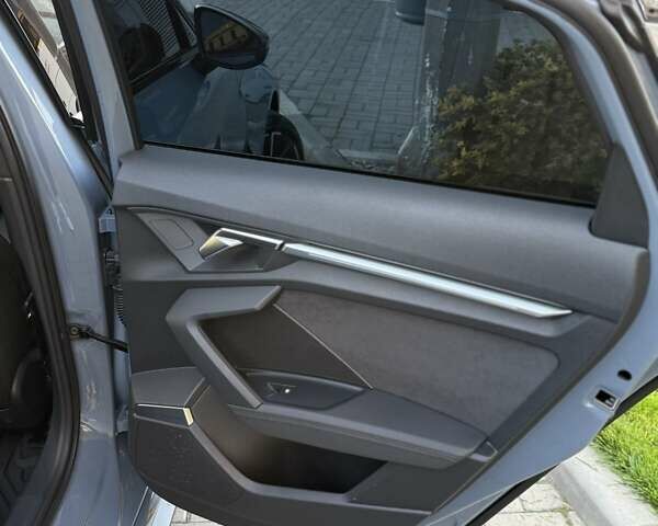 Сірий Ауді РС3, об'ємом двигуна 2.48 л та пробігом 7 тис. км за 70500 $, фото 17 на Automoto.ua