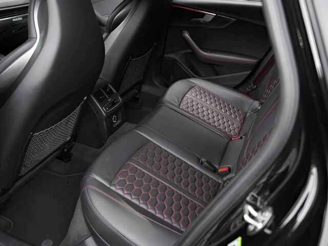 Черный Ауди РС4, объемом двигателя 3 л и пробегом 42 тыс. км за 14000 $, фото 11 на Automoto.ua