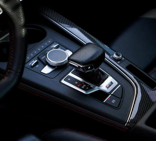 Черный Ауди РС5, объемом двигателя 2.89 л и пробегом 93 тыс. км за 52500 $, фото 10 на Automoto.ua