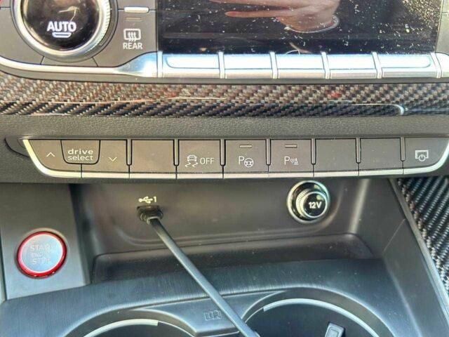 Черный Ауди РС5, объемом двигателя 2.9 л и пробегом 65 тыс. км за 61500 $, фото 19 на Automoto.ua