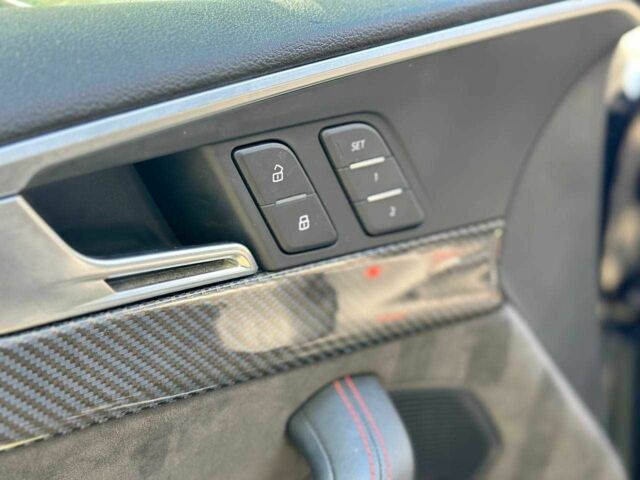 Черный Ауди РС5, объемом двигателя 2.9 л и пробегом 65 тыс. км за 61500 $, фото 7 на Automoto.ua