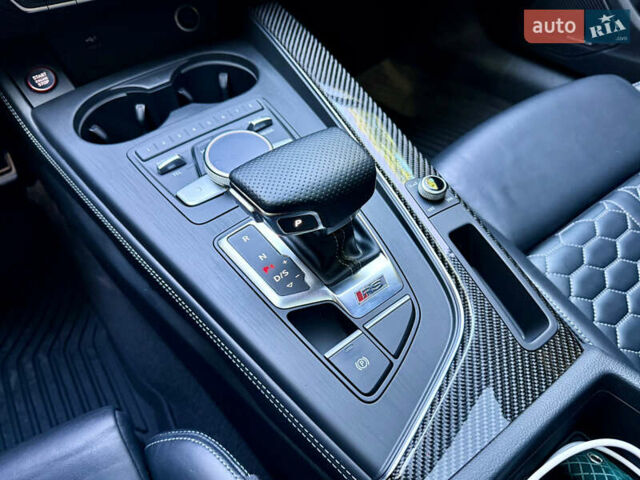 Сірий Ауді РС5, об'ємом двигуна 2.89 л та пробігом 58 тис. км за 59500 $, фото 18 на Automoto.ua