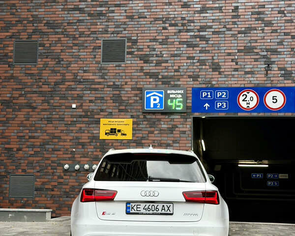 Белый Ауди РС6, объемом двигателя 3.99 л и пробегом 120 тыс. км за 56000 $, фото 38 на Automoto.ua