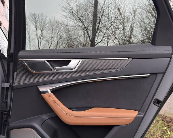 Серый Ауди РС6, объемом двигателя 4 л и пробегом 120 тыс. км за 99500 $, фото 62 на Automoto.ua