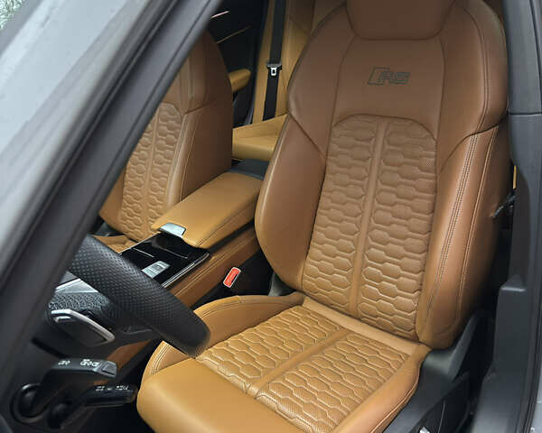 Серый Ауди РС6, объемом двигателя 4 л и пробегом 120 тыс. км за 99500 $, фото 68 на Automoto.ua