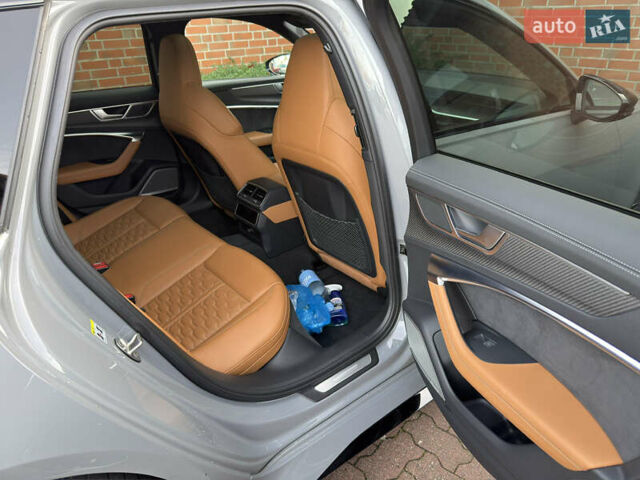 Серый Ауди РС6, объемом двигателя 4 л и пробегом 120 тыс. км за 99500 $, фото 38 на Automoto.ua