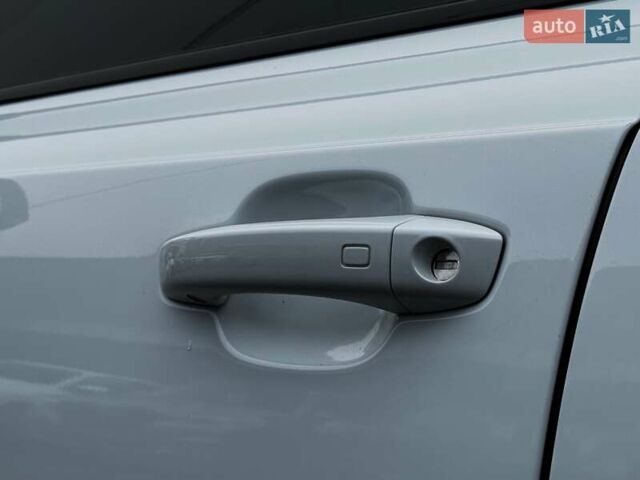 Белый Ауди РС7, объемом двигателя 3.99 л и пробегом 111 тыс. км за 52999 $, фото 12 на Automoto.ua